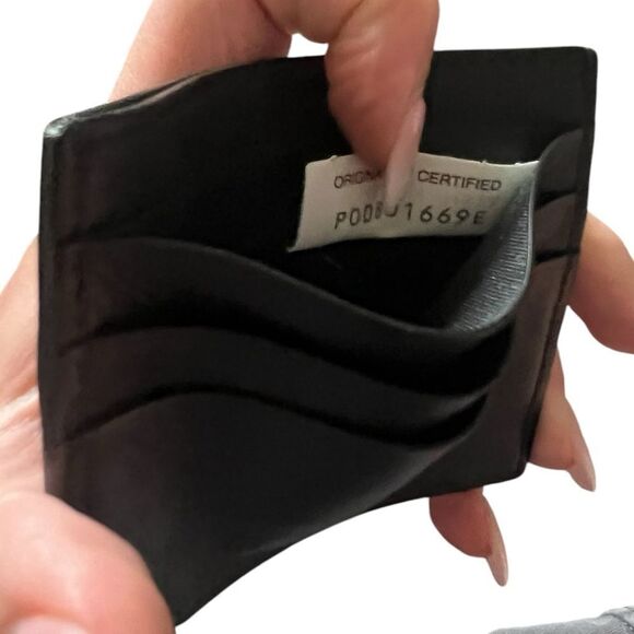 BOTTEGA VENETA Perforated Calf Leather Card Case - Picture 8 of 9